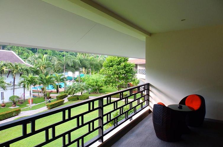 Serenity Lakeside Resort