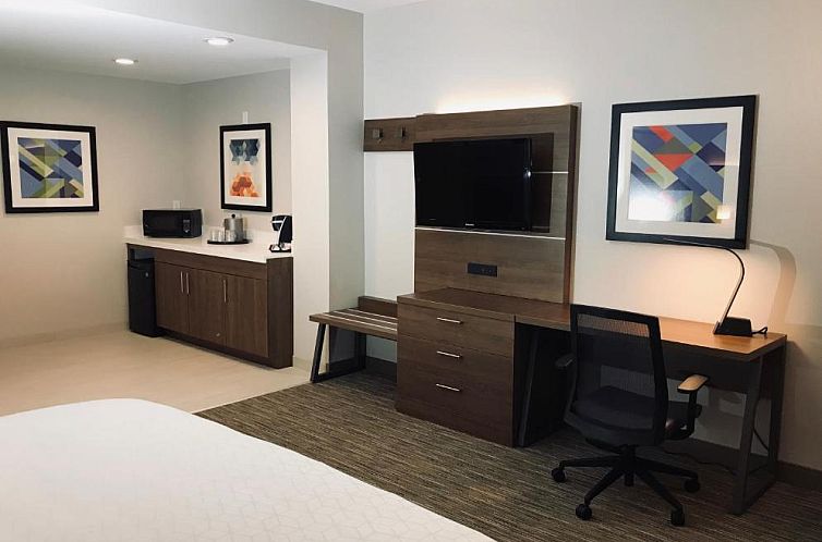 Holiday Inn Express Fremont - Milpitas Central, an IHG Hotel