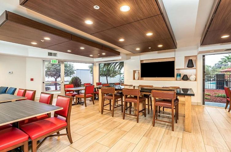 Holiday Inn Express Fremont - Milpitas Central, an IHG Hotel
