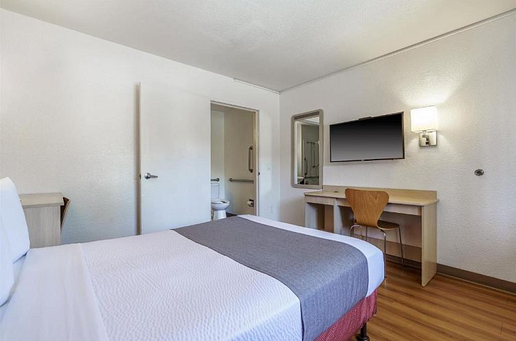Motel 6-Fremont, CA - North