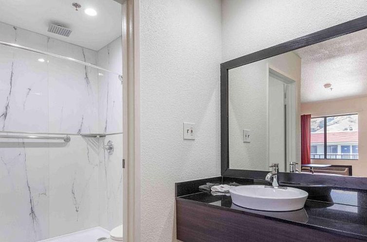 Motel 6-Fremont, CA - South