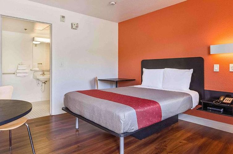 Motel 6-Fremont, CA - South