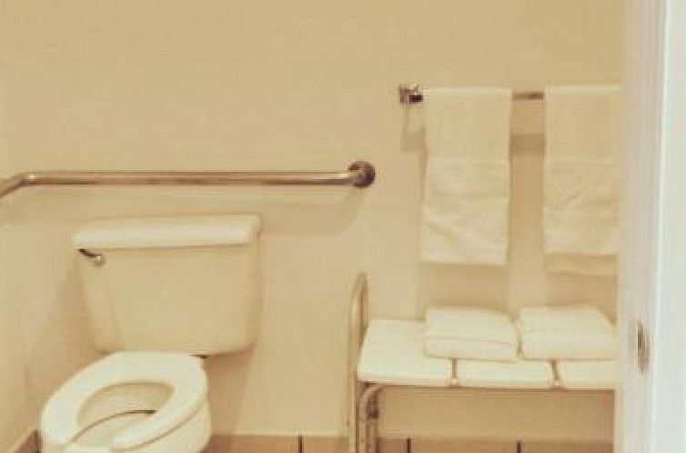 GuestHouse Inn Enumclaw