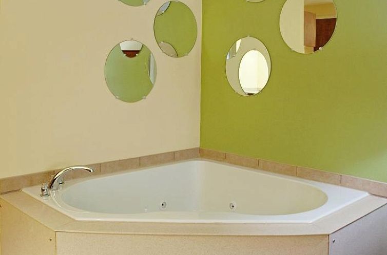 Holiday Inn Express Hotel & Suites Charleston - North, an IH