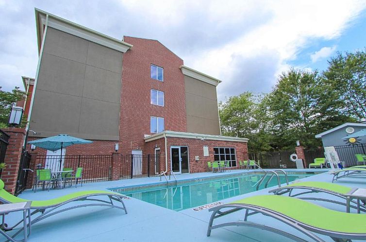 Holiday Inn Express Hotel & Suites Charleston - North, an IH