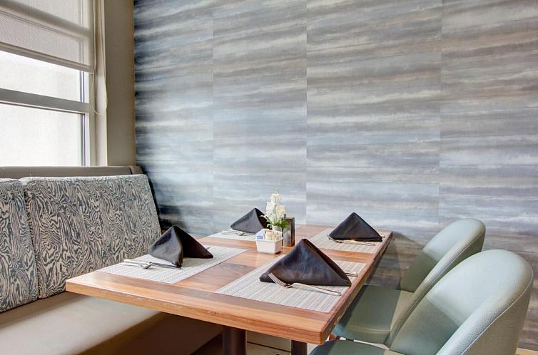 Crowne Plaza Charleston, an IHG Hotel
