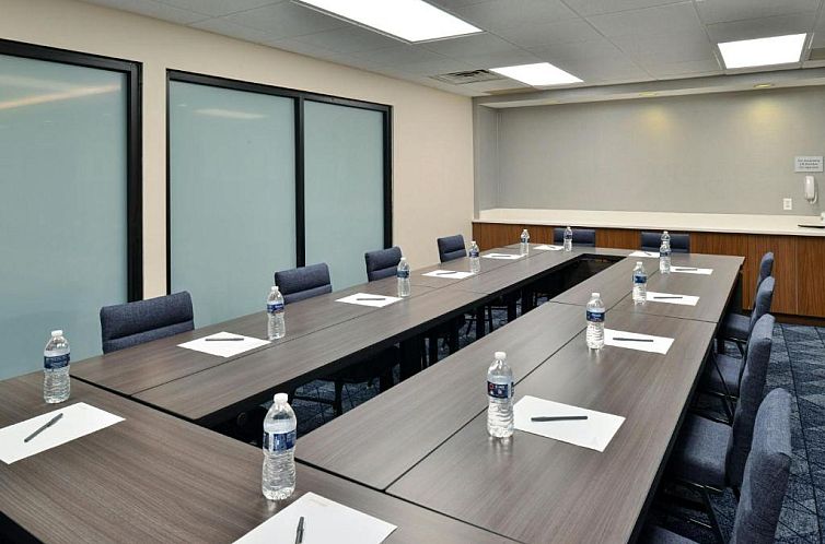 Courtyard Detroit Utica