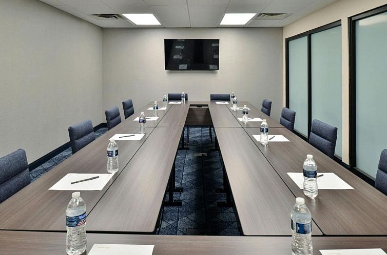 Courtyard Detroit Utica