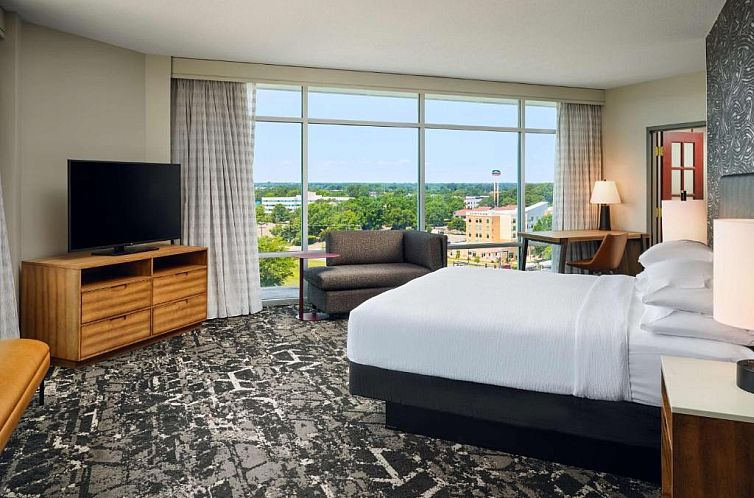 Embassy Suites by Hilton Hampton Convention Center