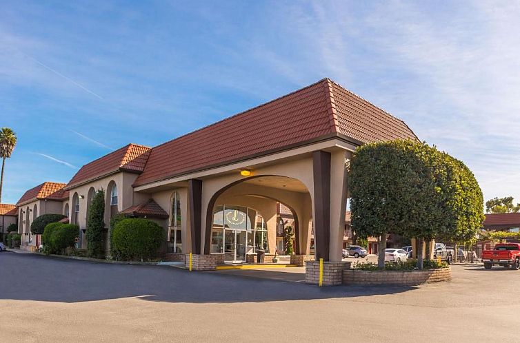 Laurel Inn & Conference Center