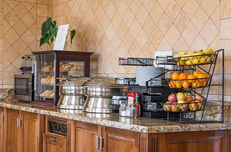 Laurel Inn & Conference Center