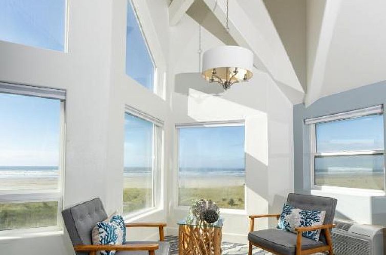 The Seaside Oceanfront Inn