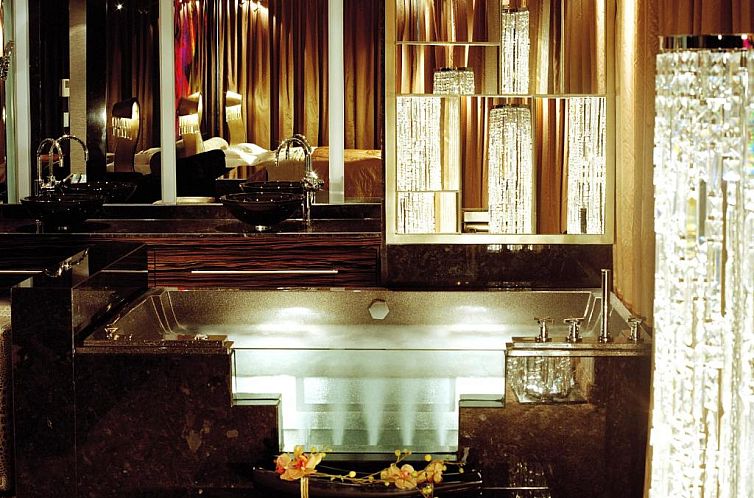 Guest house 79026222 - Apartment North Rhine-Westphalia - Savoy Hotel