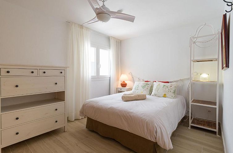 Granada II Apartments