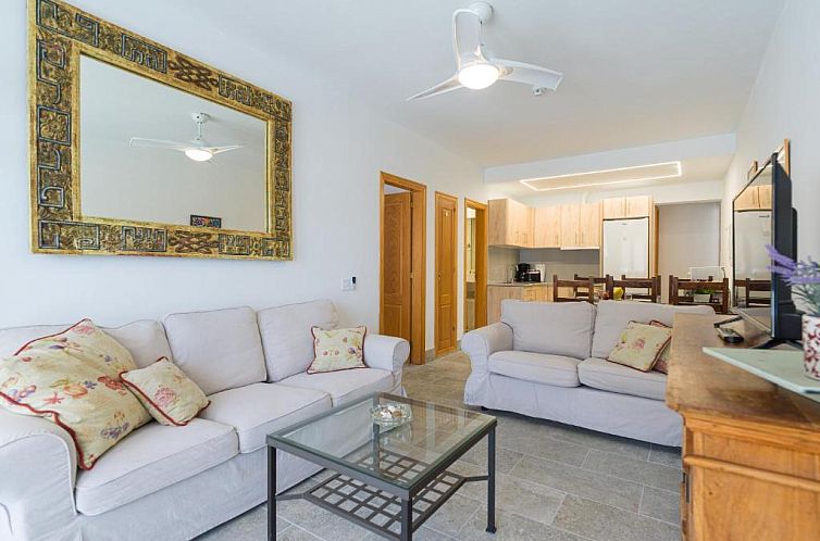 Granada II Apartments