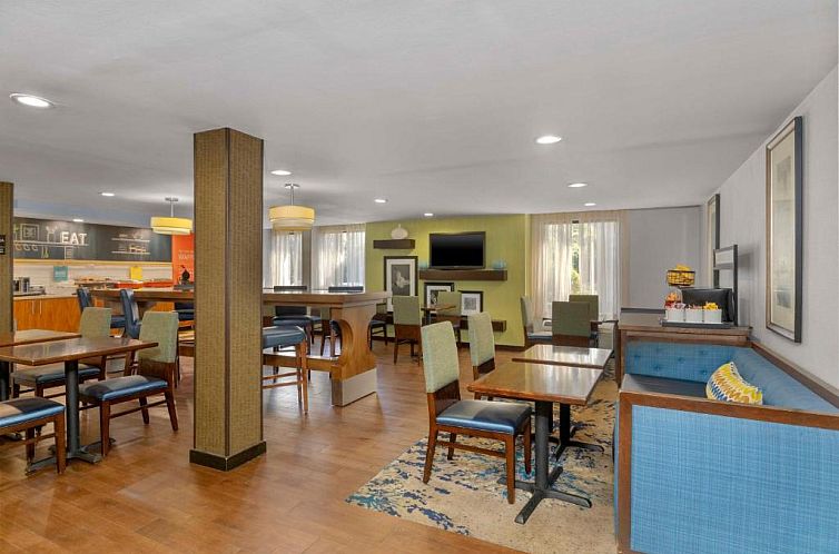 Hampton Inn by Hilton Milford