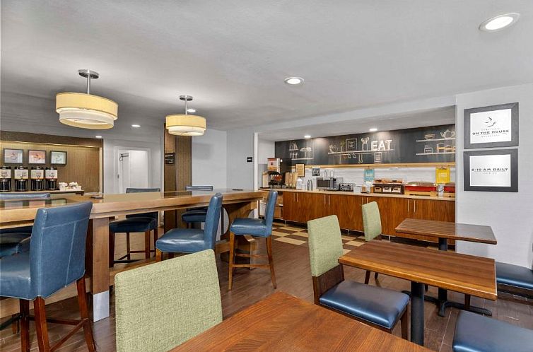 Hampton Inn by Hilton Milford