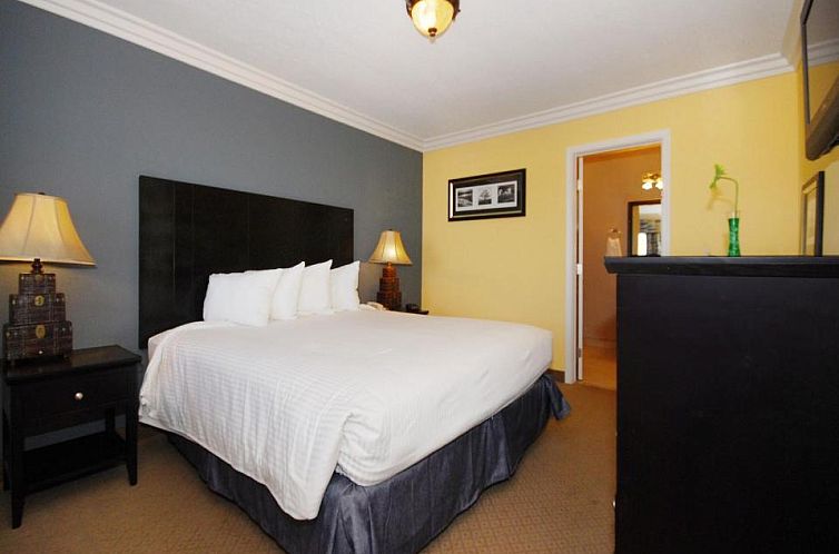 Guest house 7926001 - Apartment Californië - Solaire Inn & Suites