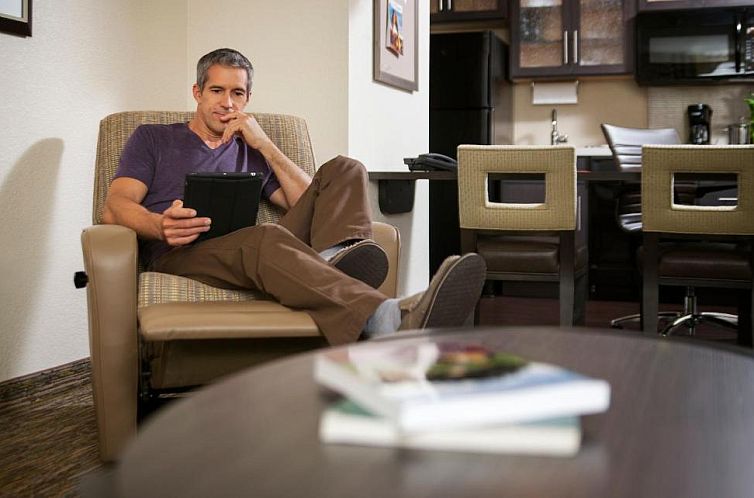 Candlewood Suites Santa Maria, an IHG Hotel