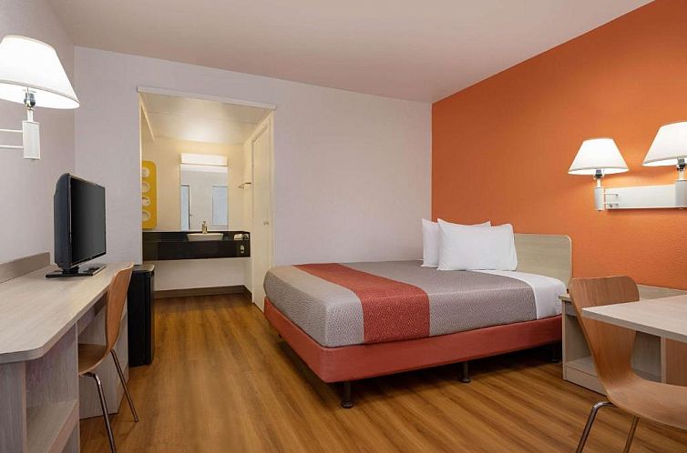 Motel 6-Santa Maria, CA