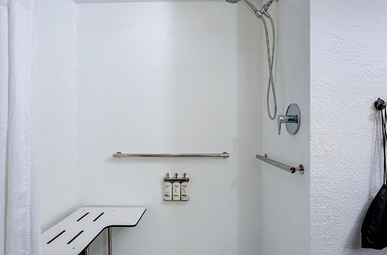 Holiday Inn Express Hotel Clearwater East - ICOT Center, an 