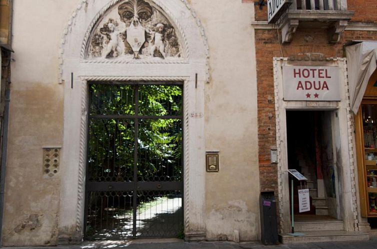 Hotel Adua