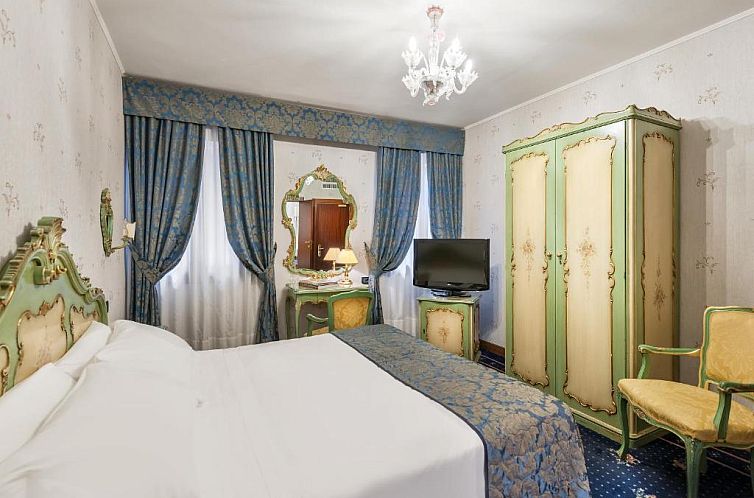 Hotel Montecarlo