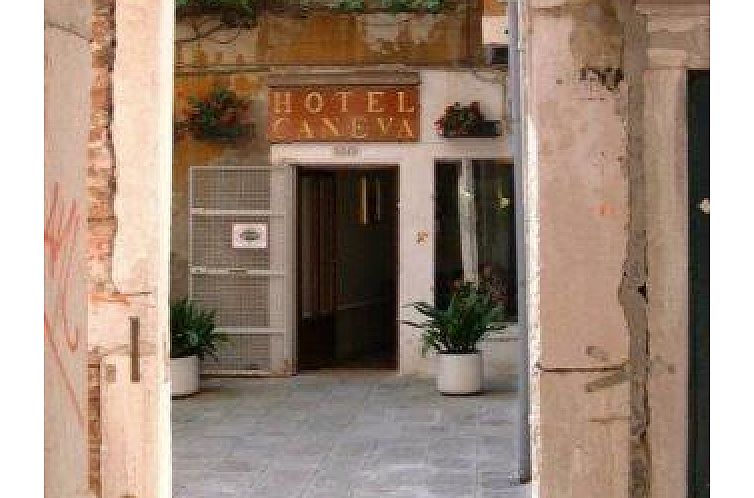 Hotel Caneva