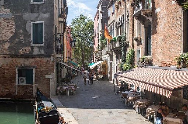 Dimora Al Doge Beato vista canale