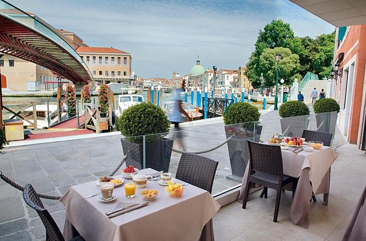 Hotel Santa Chiara