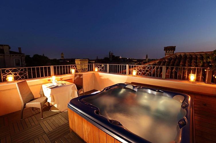Hotel Palazzo Stern