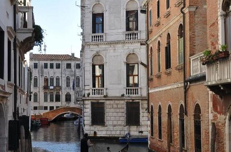Casa Dei Pittori Venice Apartments