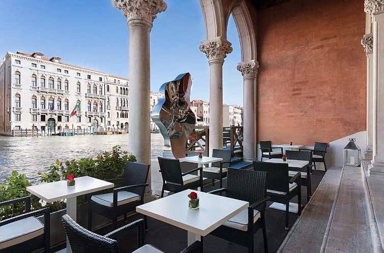 Sina Centurion Palace