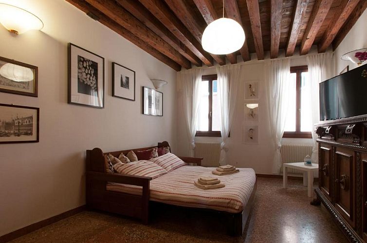 Ve-nice Suite Giuffa C4834