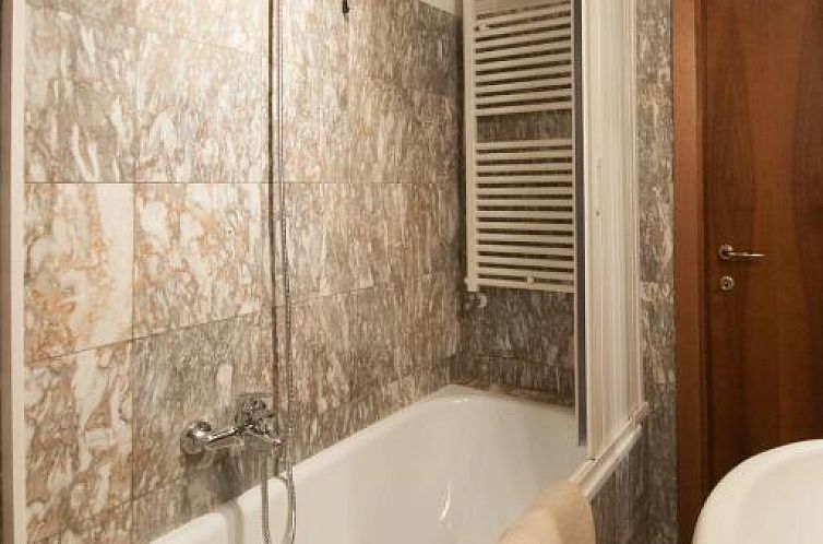 Ve-nice Suite Giuffa C4834