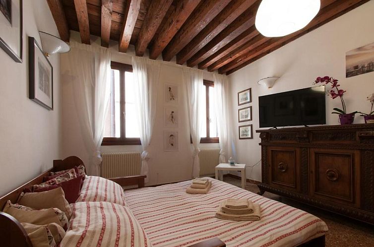 Ve-nice Suite Giuffa C4834