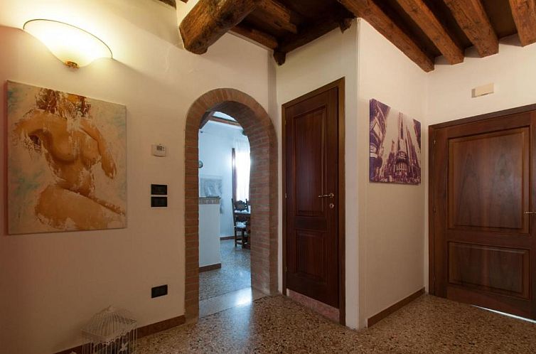 Ve-nice Suite Giuffa C4834