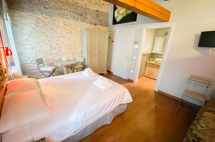 Rosso Charm B&B