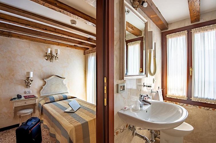 Hotel Mercurio