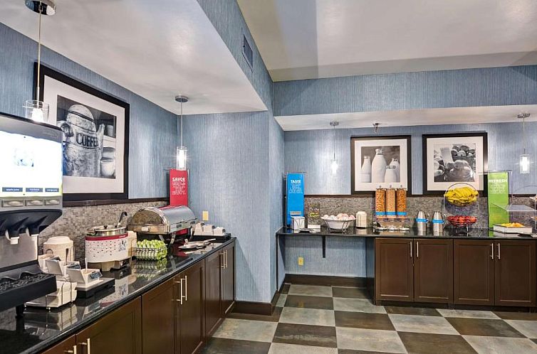 Hampton Inn State College