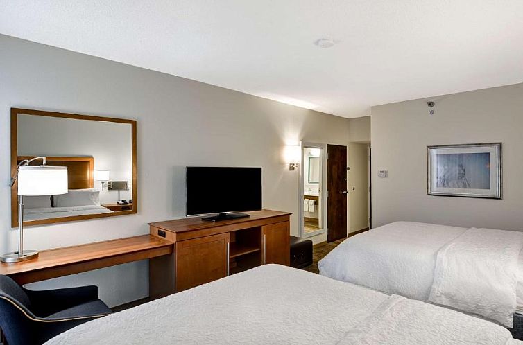 Hampton Inn State College