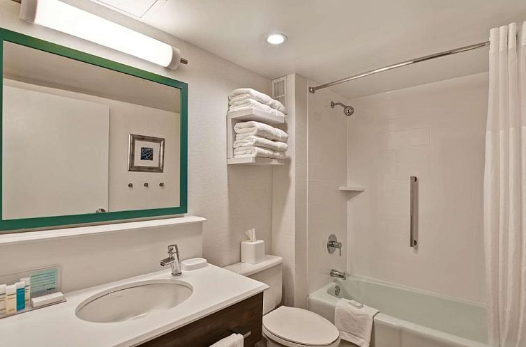 Hampton Inn State College
