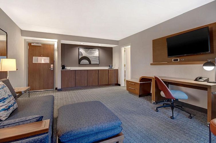 Courtyard by Marriott State College