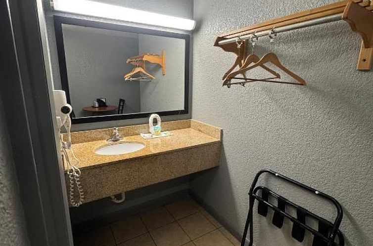 Budget Inn Sanford International Airport