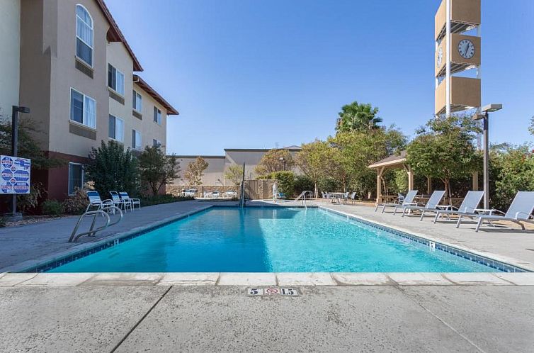Holiday Inn Express Hotel & Suites Manteca, an IHG Hotel