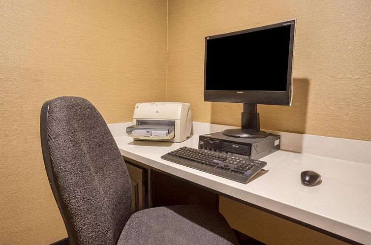 Holiday Inn Express Hotel & Suites Manteca, an IHG Hotel