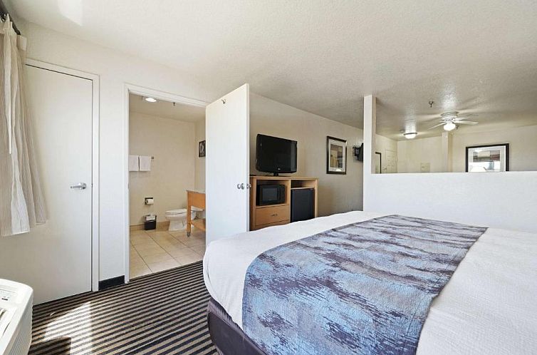 Best Western Plus Executive Inn & Suites
