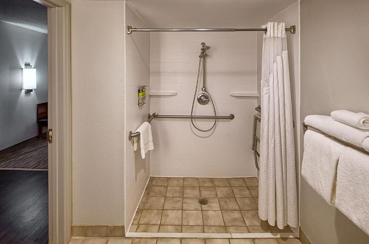 Holiday Inn Express Hotel & Suites Raleigh North - Wake Fore