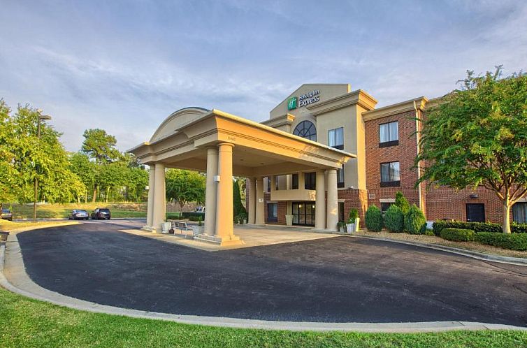 Holiday Inn Express Hotel & Suites Raleigh North - Wake Fore