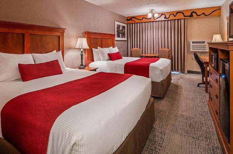 Best Western Plus Rivershore Hotel